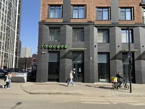 Торговая площадь в Москва Большая Филевская ул., 4 (172 м)