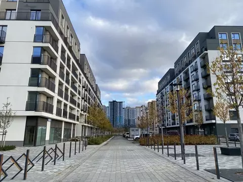 Студия Свердловская область, Екатеринбург Академический мкр, 19-й ...