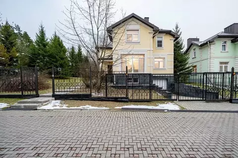 Дом в Московская область, Одинцовский городской округ, с. Усово, ...