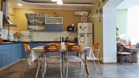 Дом в Волгоградская область, Волгоград Соловьиная ул. (375 м)