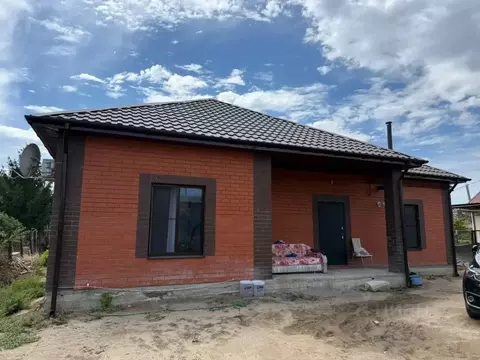 Дом в Астраханская область, Приволжский район, с. Началово ул. ...