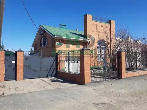 Дом в Оренбургская область, Орск Старый город мкр, ул. Кирова, 7 (200 ...