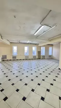 Торговая площадь в Татарстан, Казань ул. Мазита Гафури, 71к3 (186 м)