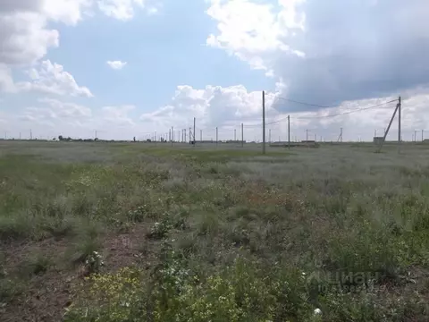 Участок в Волгоградская область, Волжский пос. Краснооктябрьский, ул. ...