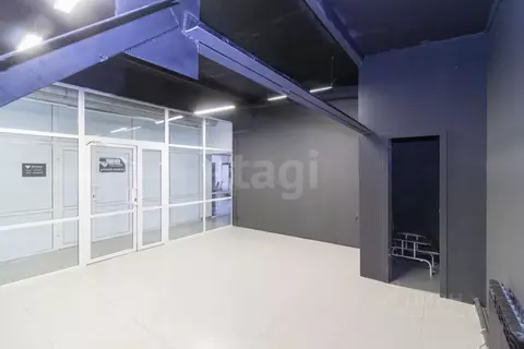 Помещение свободного назначения в Тюменская область, Тюмень ул. ...