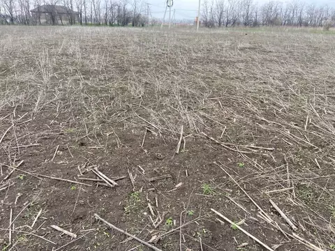 Участок в Ростовская область, Мясниковский район, с. Большие Салы ул. ...