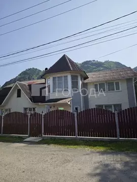 Дом в Алтай, Чемальский район, с. Чемал ул. Энтузиастов, 28 (250 м)