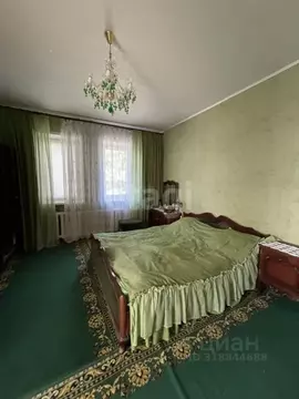 Дом в Белгородская область, Корочанский район, Мелиховское с/пос, с. ...