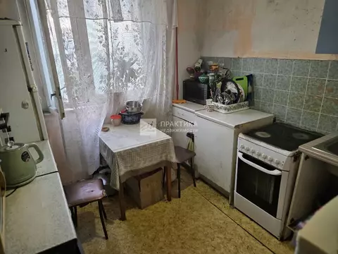 Продается 4-комнатная квартира