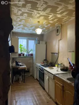 3-комнатная квартира: Екатеринбург, улица Пехотинцев, 17 (59 м)