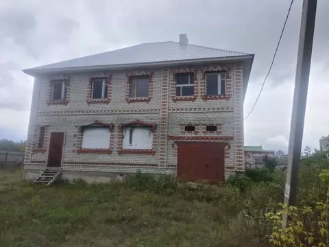 Дом в Белгородская область, Старый Оскол Канатная ул. (330 м)