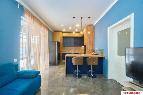 Дом в Краснодарский край, Краснодар ул. Имени Героя Василия Глаголева, ...