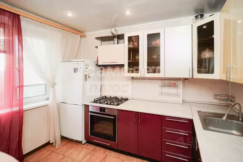 3-к кв. Омская область, Омск Заозерный мкр, ул. Бородина, 42 (57.1 м)