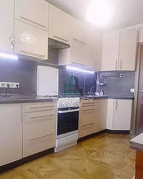 3-к кв. Омская область, Омск Городок Нефтяников мкр, пер. ...