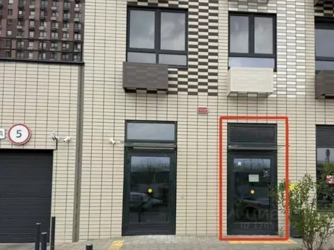 Торговая площадь в Москва Дорожная ул., 46к1 (202 м)