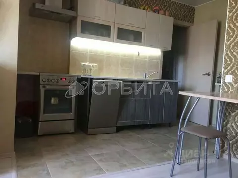 Студия Тюменская область, Тюмень ул. Пермякова, 79 (32.1 м)