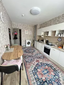 3-к кв. Омская область, Омск проезд 6-й Амурский, 6 (77.1 м)