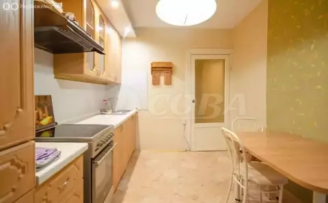 3-комнатная квартира: Богандинский, улица Октября, 16 (72.5 м)