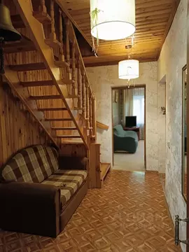 Дом в Санкт-Петербург, Санкт-Петербург, Павловск ул. Гоголя (180 м)