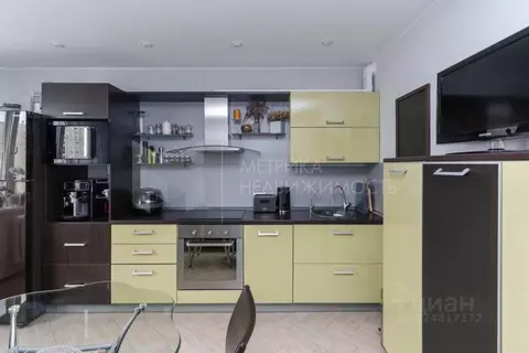 2-к кв. Тюменская область, Тюмень ул. Пермякова, 76к2 (72.0 м)