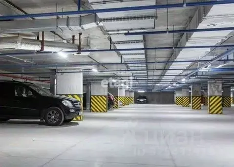 Гараж в Санкт-Петербург аллея Арцеуловская, 17 (13 м)