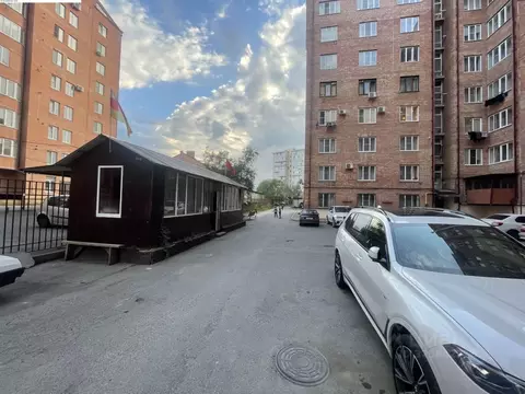 1-к кв. Северная Осетия, Владикавказ просп. Доватора, 93 (77.2 м)