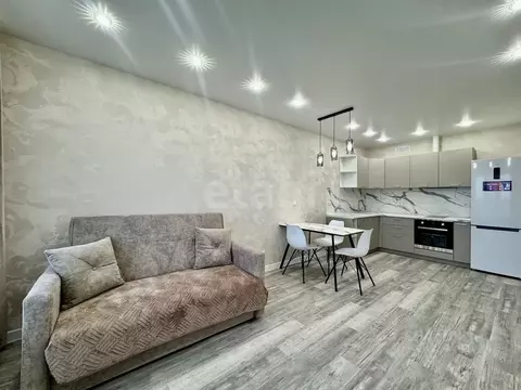 1-к кв. Тюменская область, Тюмень ул. Василия Малкова, 10 (43.0 м)