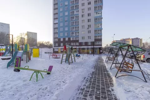 1-к кв. Омская область, Омск бул. М.М. Кузьмина, 13 (41.6 м)