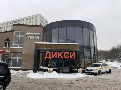 Торговая площадь (400 м)