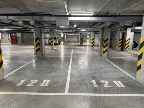 Гараж в Свердловская область, Екатеринбург ул. Азина, 31 (14 м)