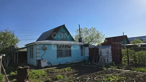 Дом в Оренбургская область, Оренбургский район, Нежинский сельсовет, ...