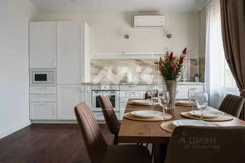 Дом в Ленинградская область, Выборгский район, Первомайское с/пос, ...