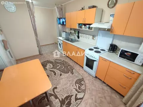 3-комнатная квартира: Тобольск, 2-я Северная улица, 47 (82.5 м)