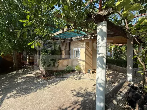 Дом в Крым, Симферополь ул. 37-я Коллективных Садов (28 м)