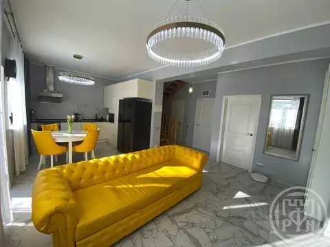 Таунхаус в Ленинградская область, Всеволожский район, Юкковское с/пос, ...