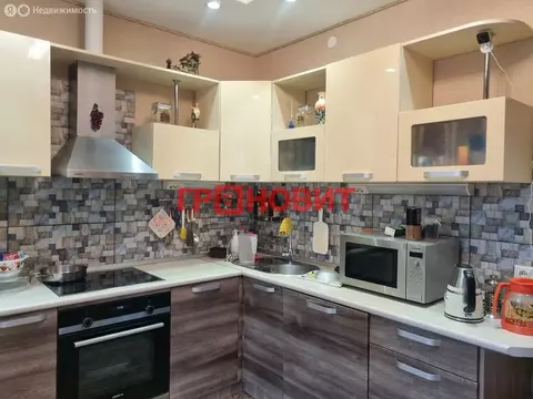 3-комнатная квартира: Новосибирск, улица Залесского, 2/3 (81.3 м)