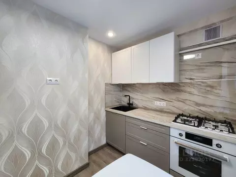 3-к кв. Воронежская область, Воронеж ул. Космонавта Комарова, 6 (55.0 ...