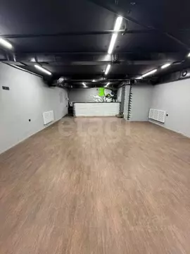 Торговая площадь в Калужская область, Калуга ул. Суворова, 25 (136 м)