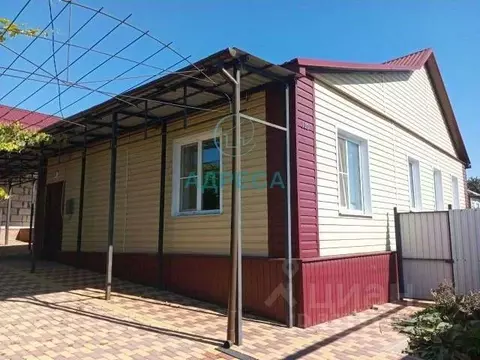 Дом в Белгородская область, Чернянский район, Новореченское с/пос, с. ...