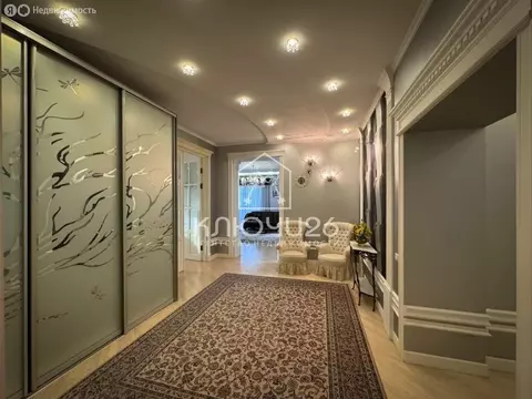 3-комнатная квартира: Пятигорск, улица Кучуры, 1 (200 м)