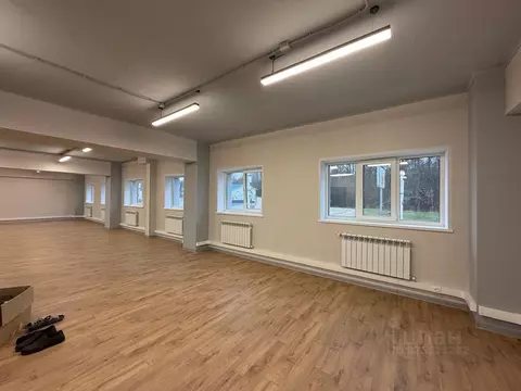 Помещение свободного назначения в Татарстан, Казань ул. Родины, 43 (80 ...