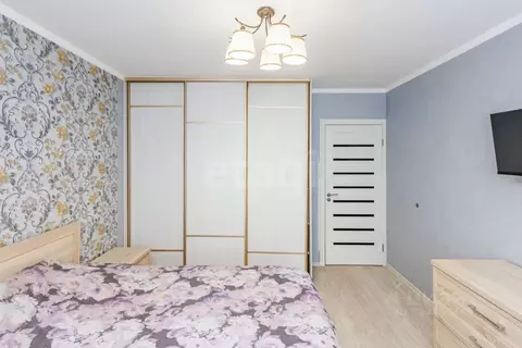3-к кв. Тюменская область, Тюмень Кремлевская ул., 85к1 (89.9 м)