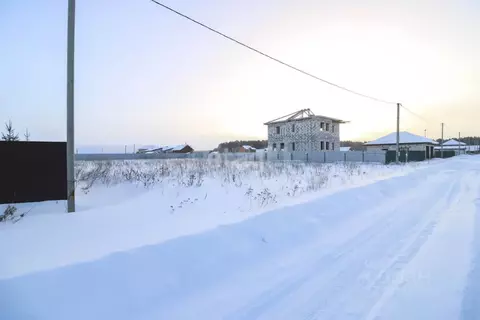 Участок в Тюменская область, Тюменский муниципальный округ, д. Ушакова ...