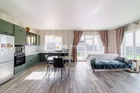 Дом в Брянская область, Брянский район, Отрадненское с/пос, с. ...