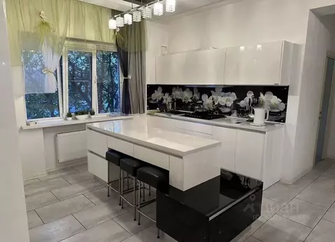 Дом в Ставропольский край, Ставрополь Таманская ул., 8 (190 м)