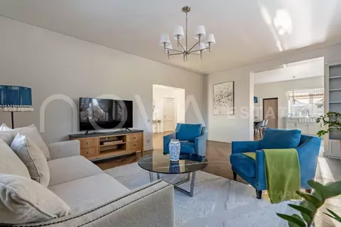 Дом в Ленинградская область, Выборгский район, Первомайское с/пос, ...