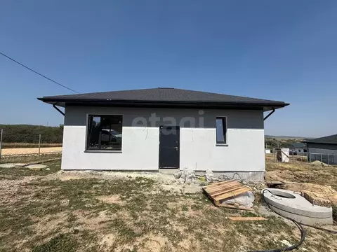 Дом в Крым, Симферопольский район, с. Доброе ул. Салгыр-бою (100 м)