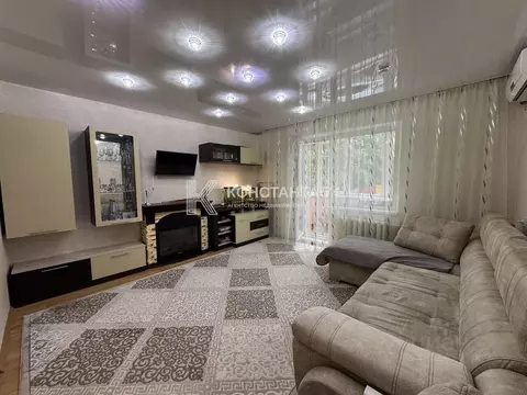 2-к кв. Челябинская область, Челябинск ул. Стахановцев, 120А (56.6 м)