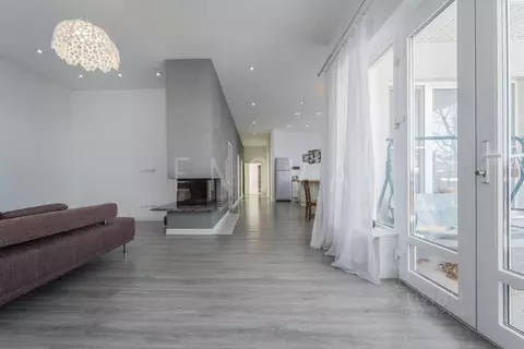 Коттедж, 232.8 м