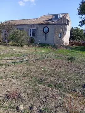 Дом в Крым, Первомайский район, Войковское с/пос, с. Войково ул. ...